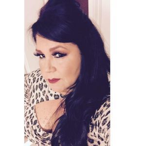 Meet your Posher, Dolores